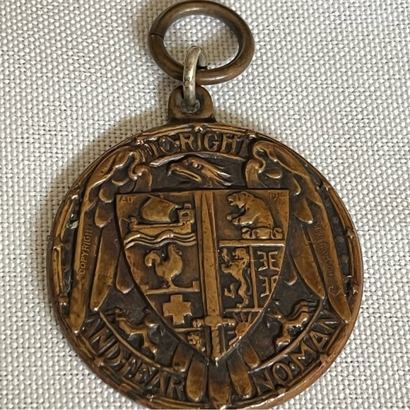 “Do right and fear no man.” Vintage Medal Pendant, Possibly WWI - Picture 2 of 8